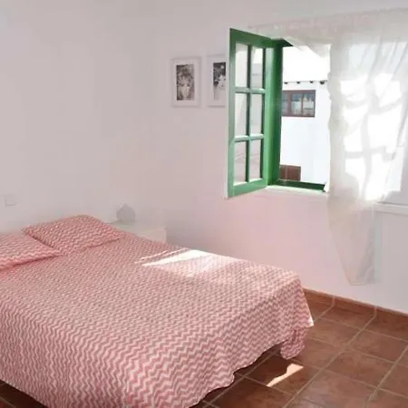 Appartamento Playa Honda Sleeps 4 Wifi